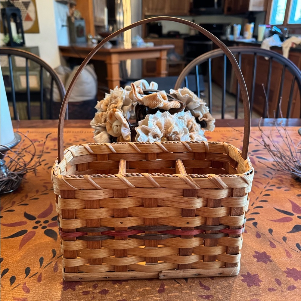 Amish Divided Basket